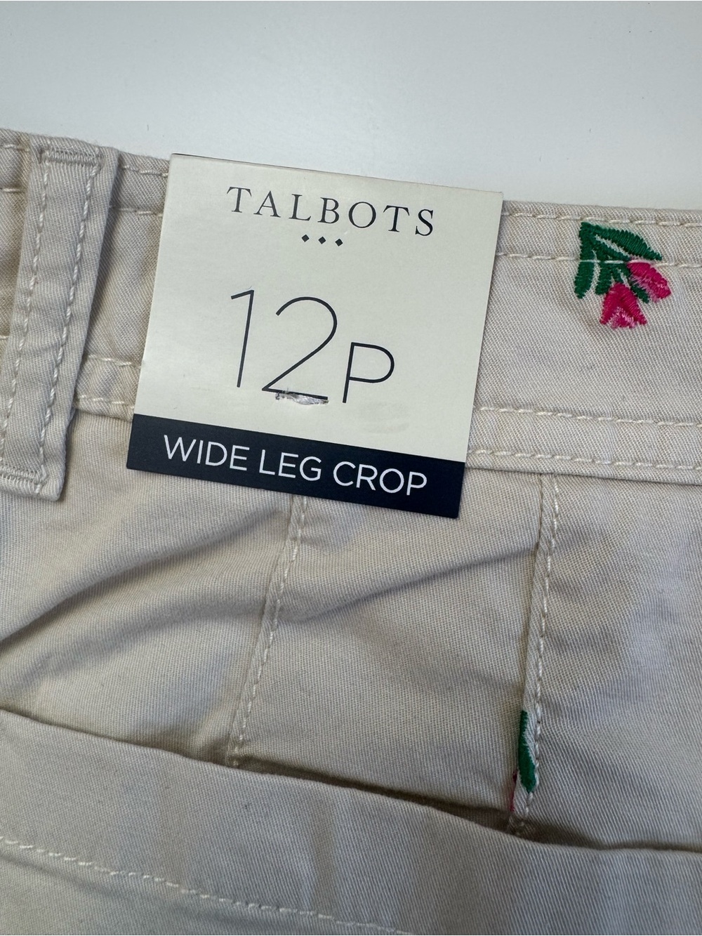 Talbots Beige Cropped Embroidered Floral NWT - Picture 6 of 6